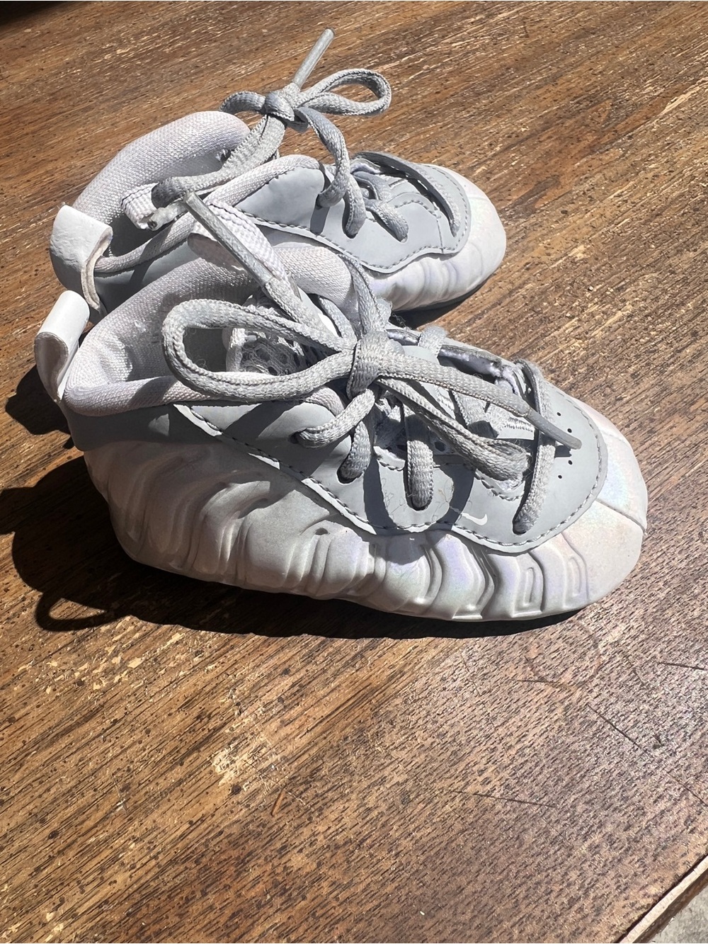 Nike Lil’ Posite One Foamposite Iridescent Toddler Shoes Size 4C - Picture 3 of 7